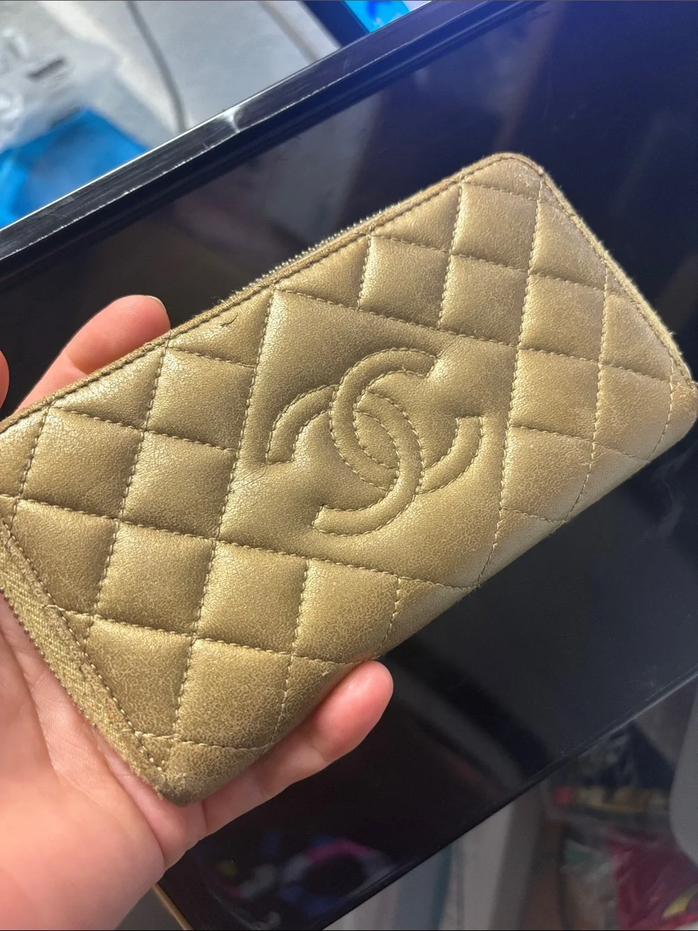 CHANEL Quilted Zip Wallet - Quilted CC Logo Lambskin Zip authentic